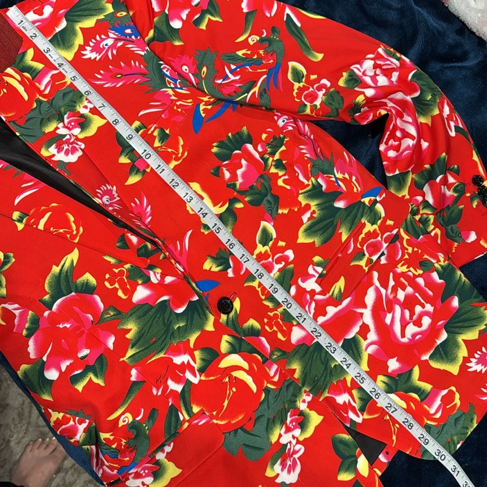 Floral Red Blazer - Picture 10 of 11